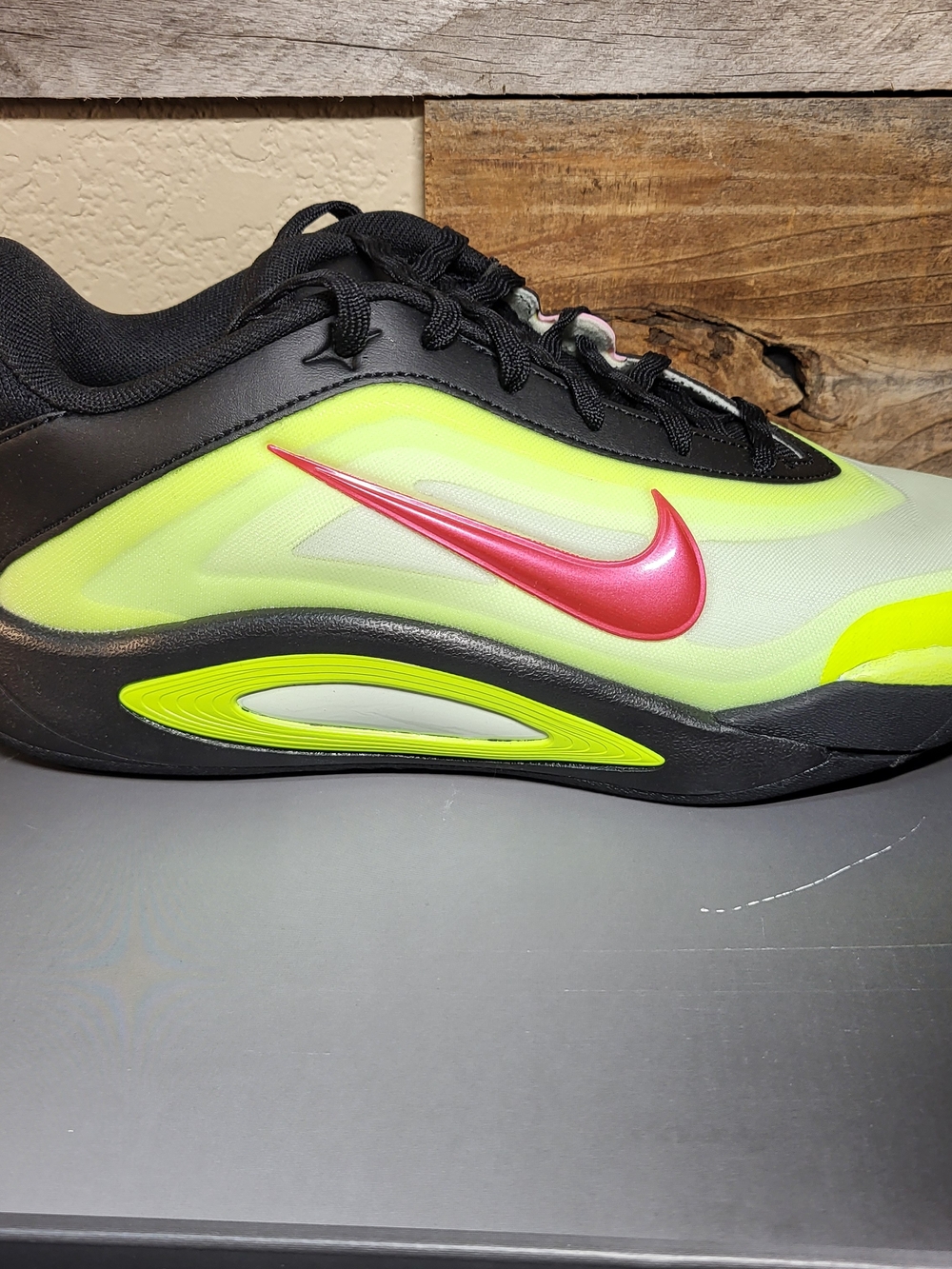 *NEW* Nike A'One SE (GS) Shoes Black/Hyper Pink-Volt Size 5.5Y Women’s 7